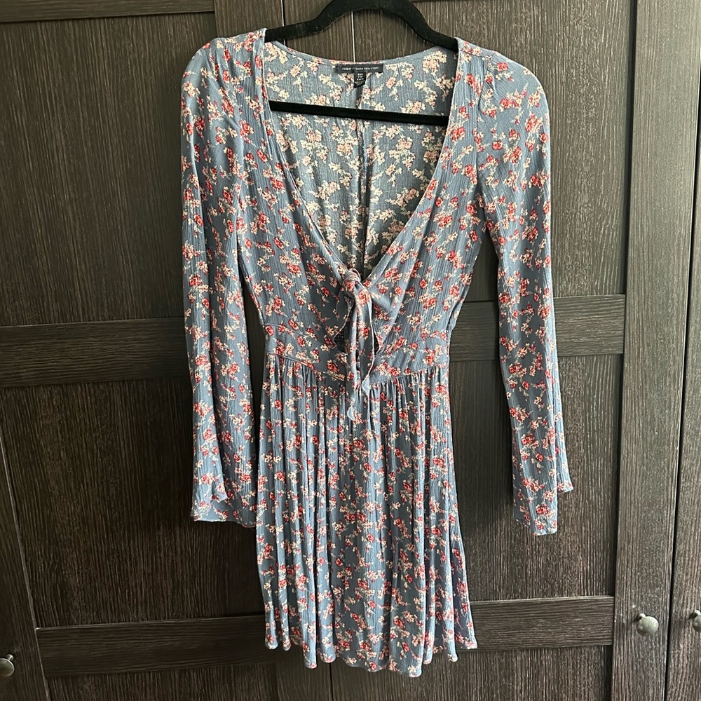 American Eagle Floral Tie Front Keyhole Dress